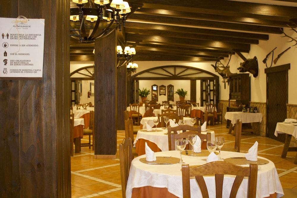 Albenzaire Hotel Asador Фуэнсанта Экстерьер фото