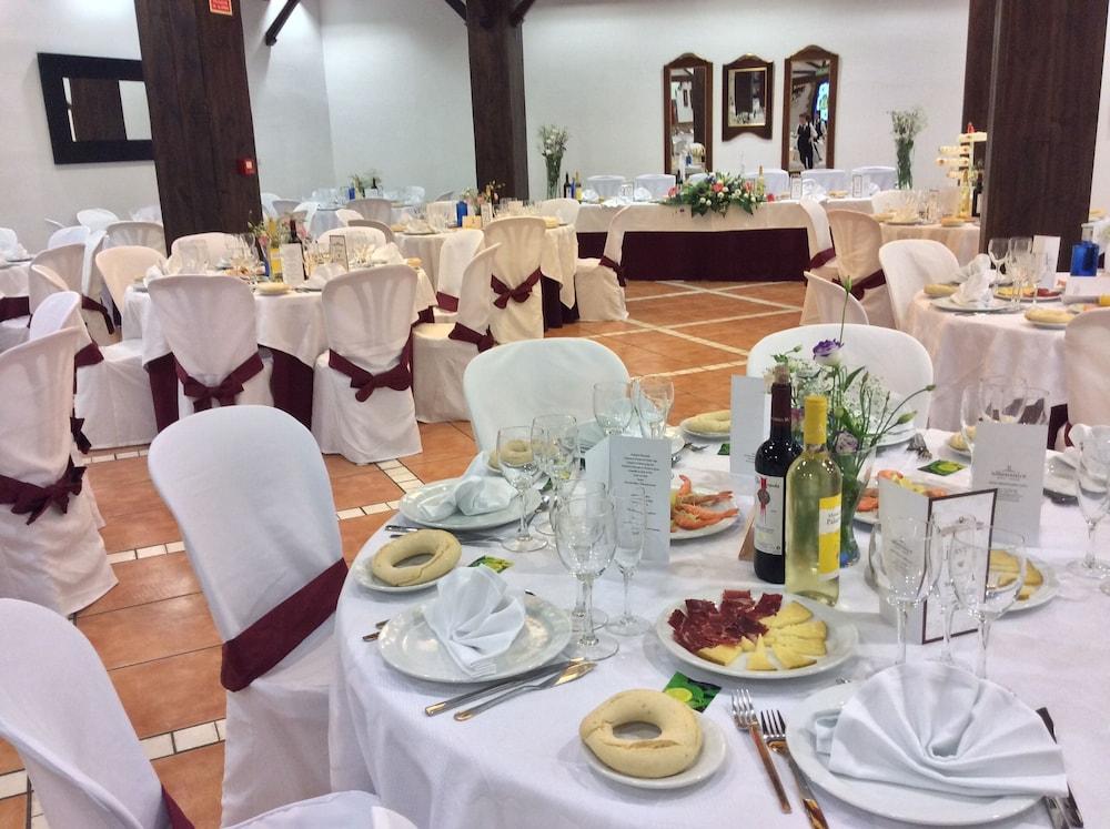 Albenzaire Hotel Asador Фуэнсанта Экстерьер фото