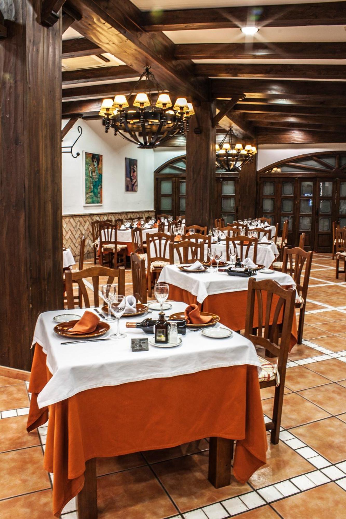 Albenzaire Hotel Asador Фуэнсанта Экстерьер фото