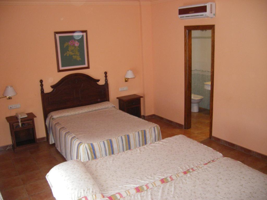 Albenzaire Hotel Asador Фуэнсанта Экстерьер фото